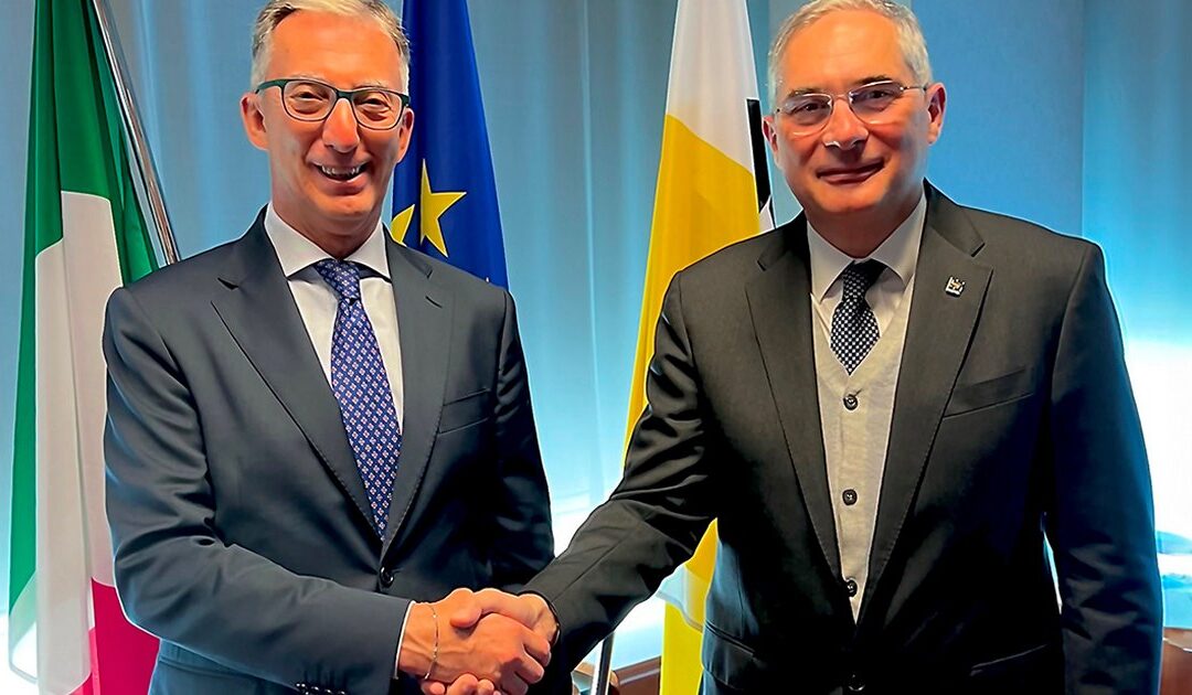 Eni e Saipem, accordo per lo sviluppo di nuove bioraffinerie