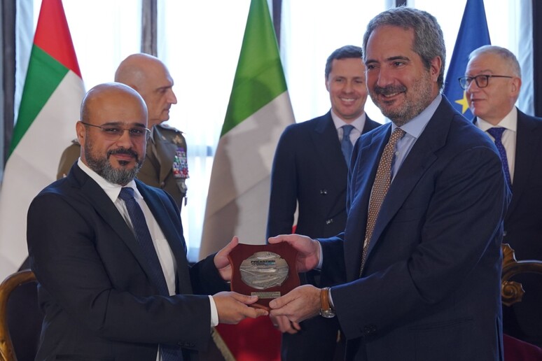 Fincantieri sigla partnership navale da 30 miliardi con Edge negli Emirati Arabi: Joint Venture per trasformare il paesaggio cantieristico globale